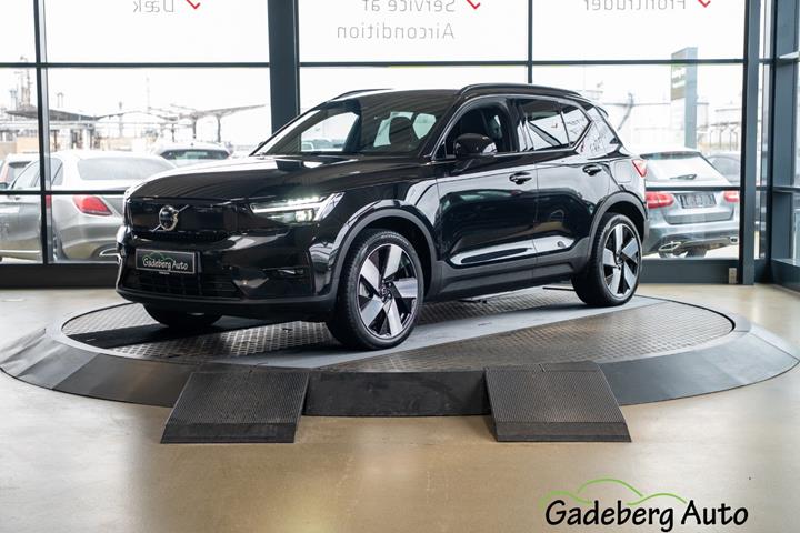 Sort Volvo XC40 fra 2023
