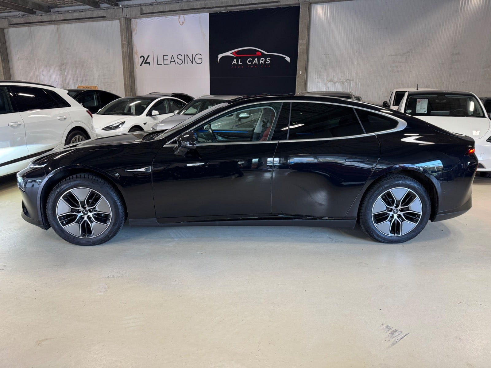 Rød Xpeng P7 fra 2023