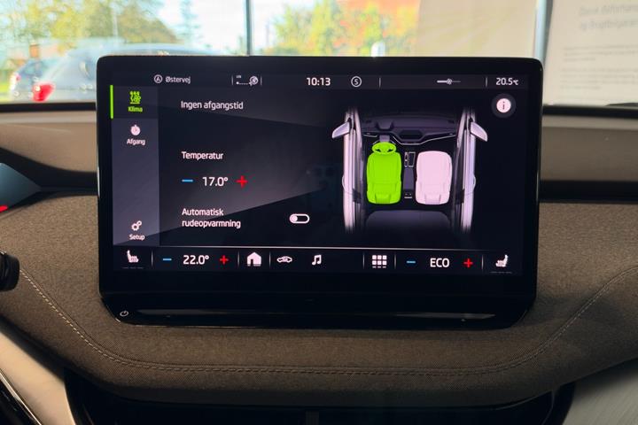 Blå Skoda Enyaq fra 2023