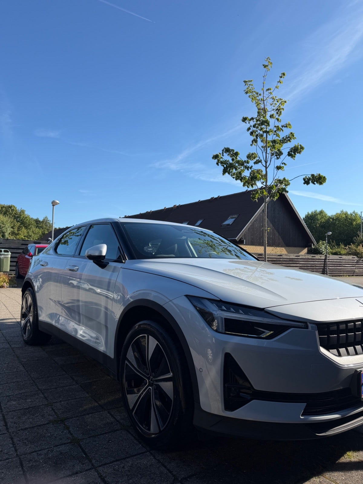 Hvid Polestar 2 fra 2023