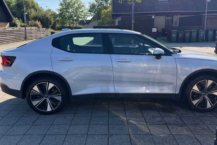 Hvid Polestar 2 fra 2023