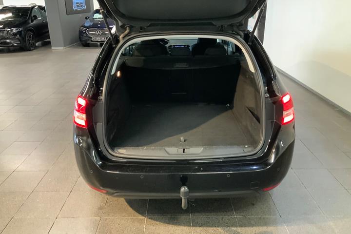Sort Peugeot 308 fra 2021