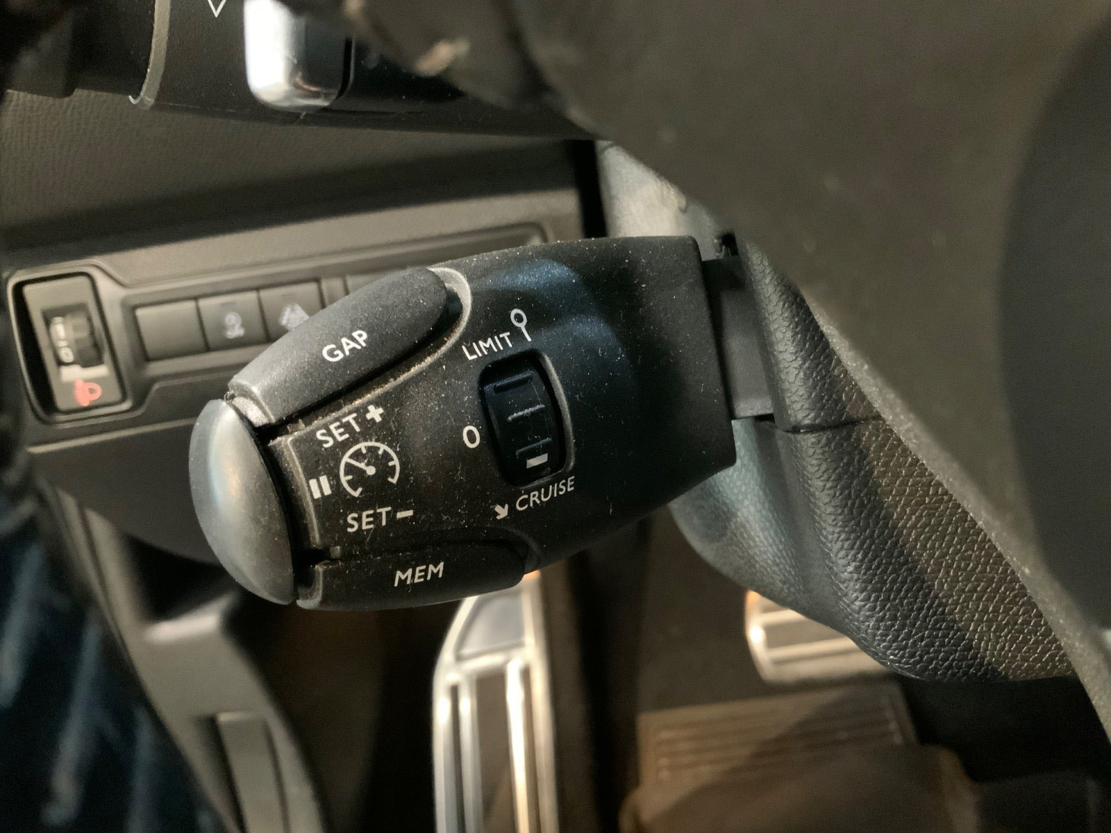 Sort Peugeot 308 fra 2021