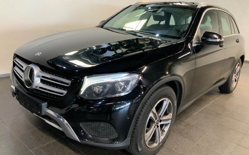 Mercedes GLC300