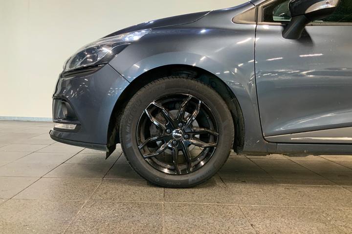 Grå Renault Clio IV fra 2018
