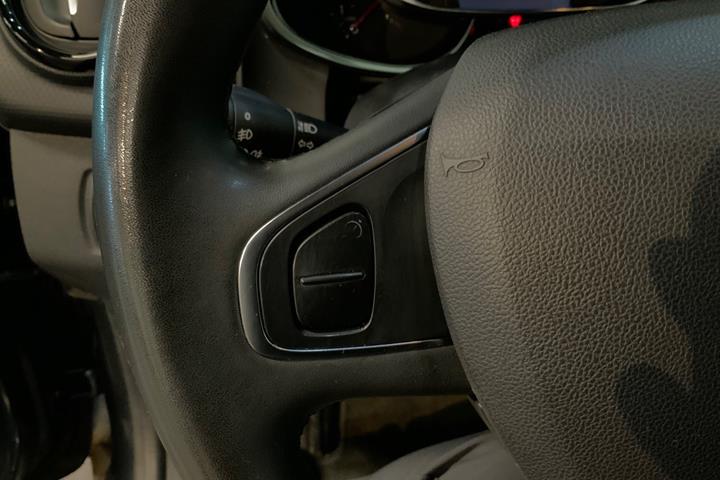 Grå Renault Clio IV fra 2018