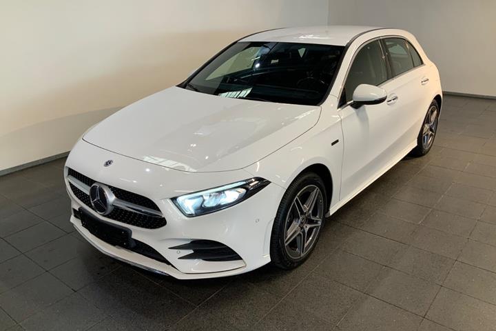 Hvid Mercedes A250 e fra 2021