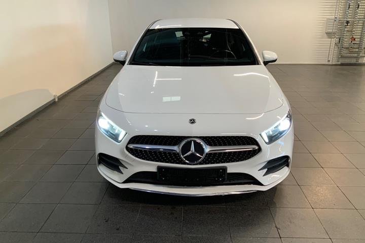 Hvid Mercedes A250 e fra 2021