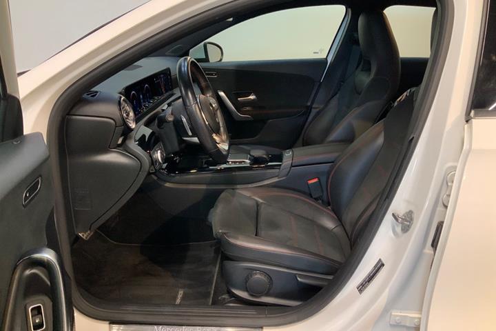 Hvid Mercedes A250 e fra 2021