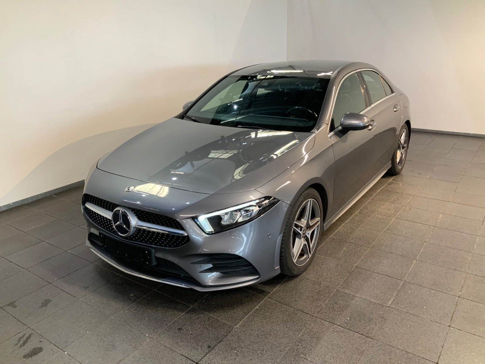 Mercedes A200 1,3 AMG Line aut.