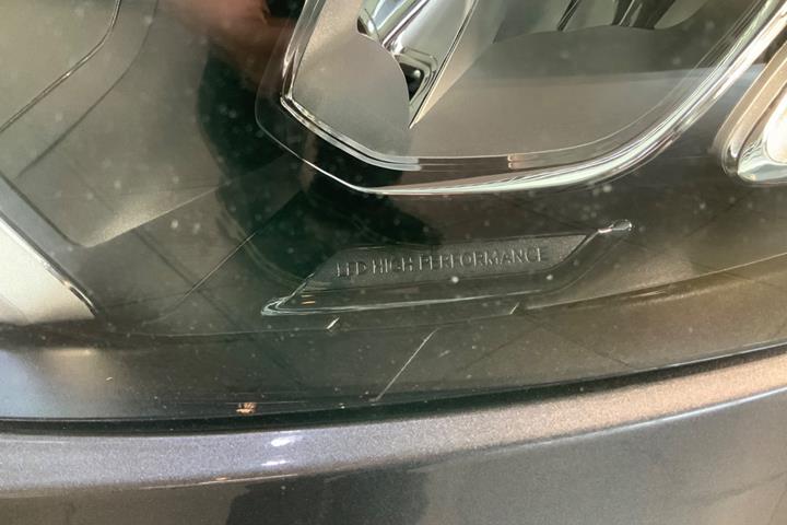 Grå Mercedes A200 fra 2020