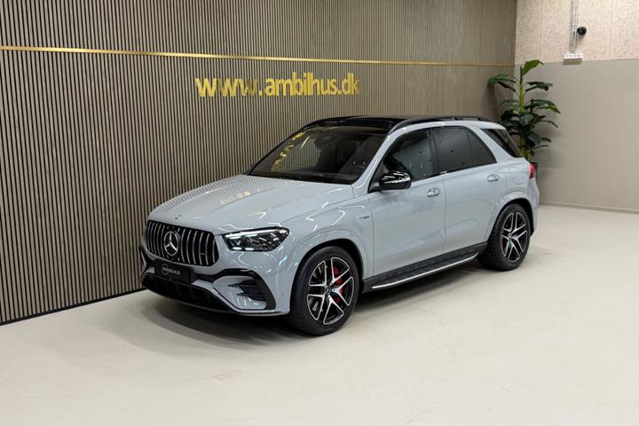 Grå Mercedes GLE53 fra 2025