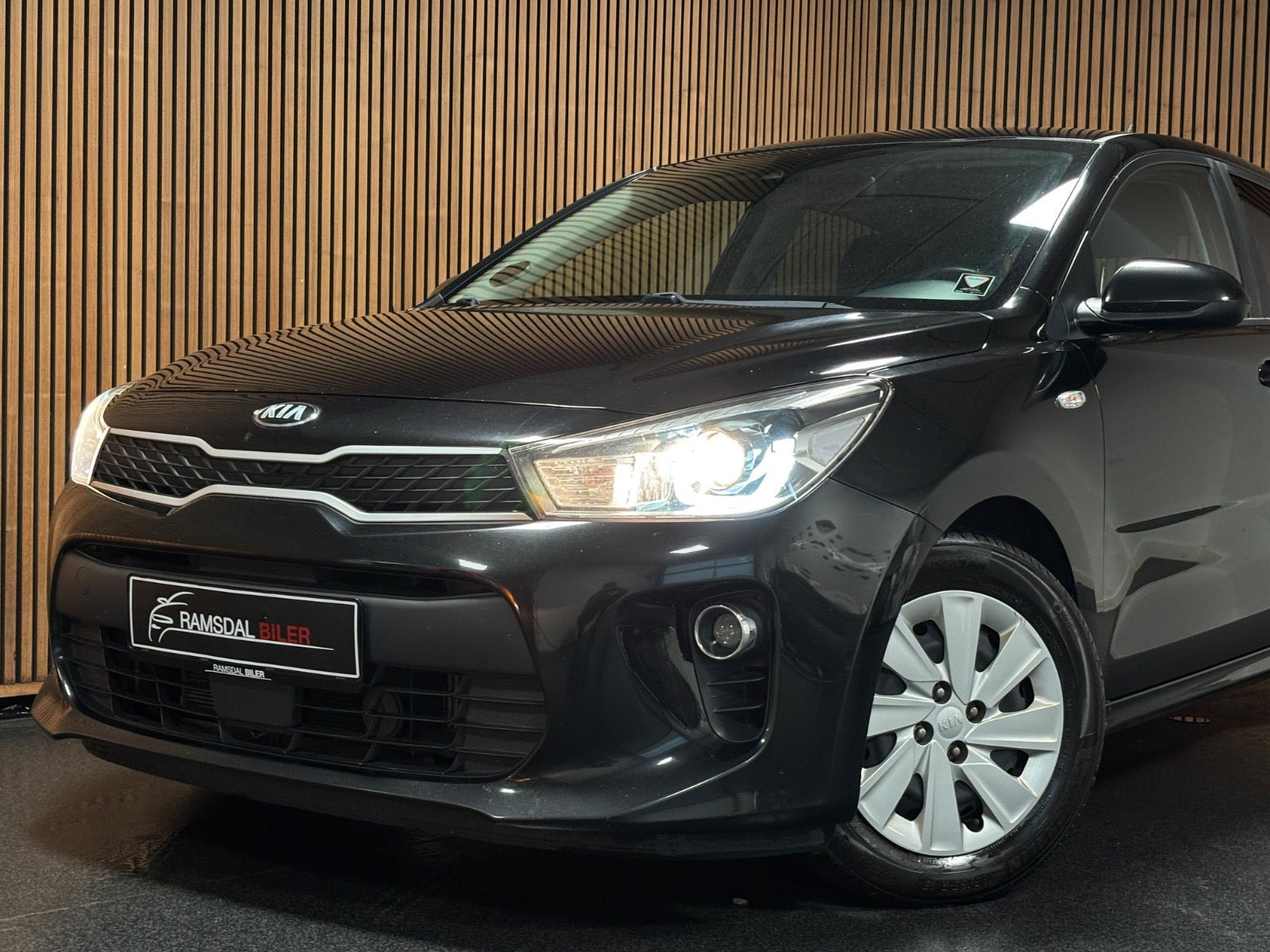 Sort Kia Rio fra 2018