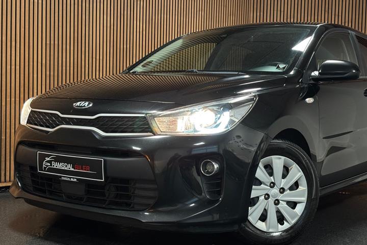 Sort Kia Rio fra 2018