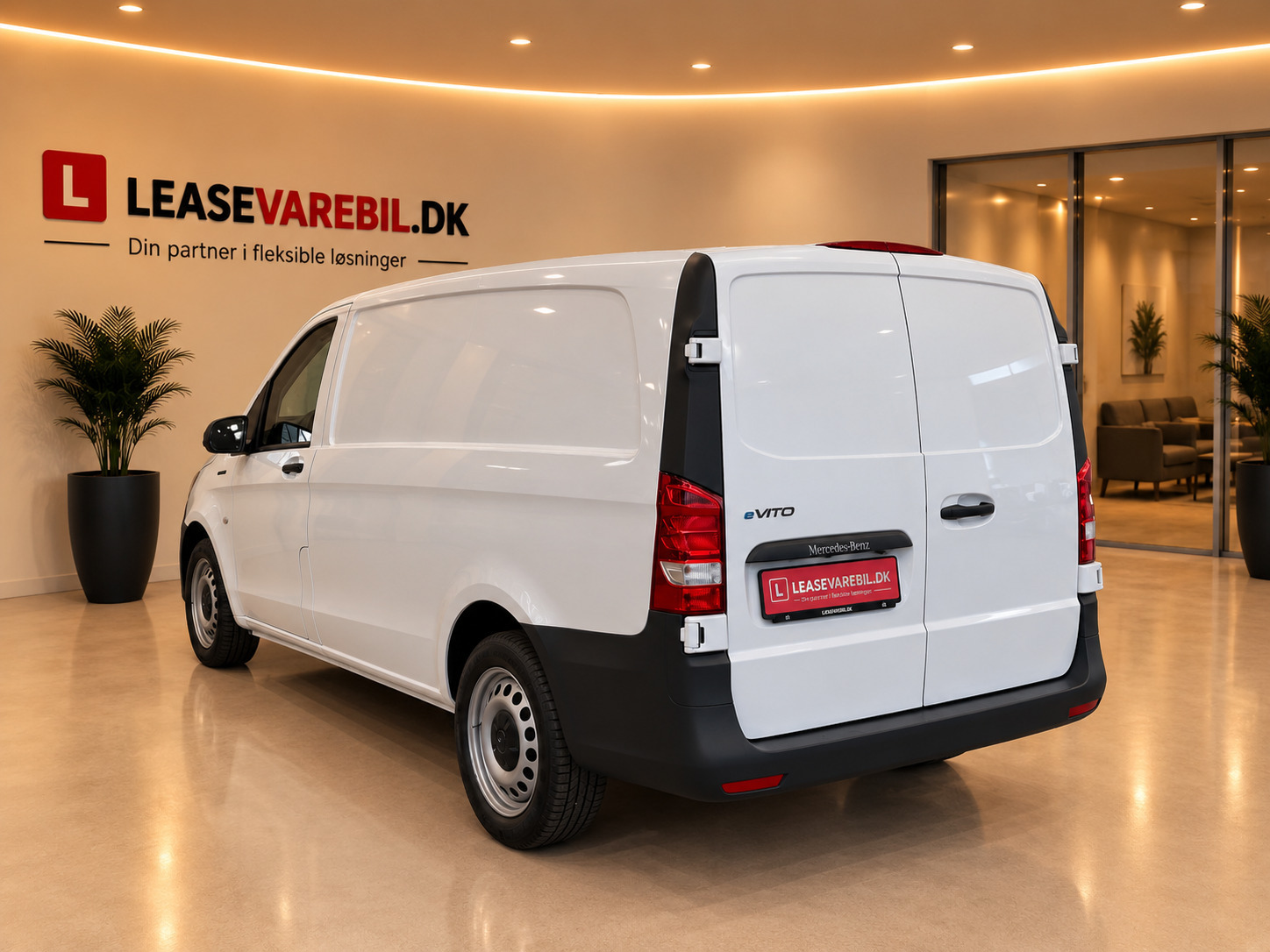 Hvid Mercedes eVito 112 fra 2022