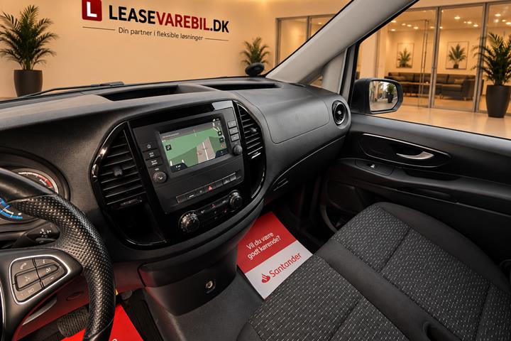 Hvid Mercedes eVito 112 fra 2022
