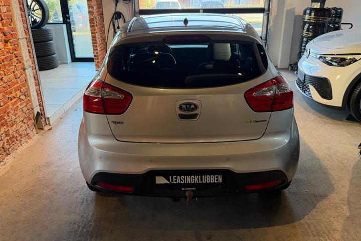 undefined Kia Rio fra 2012