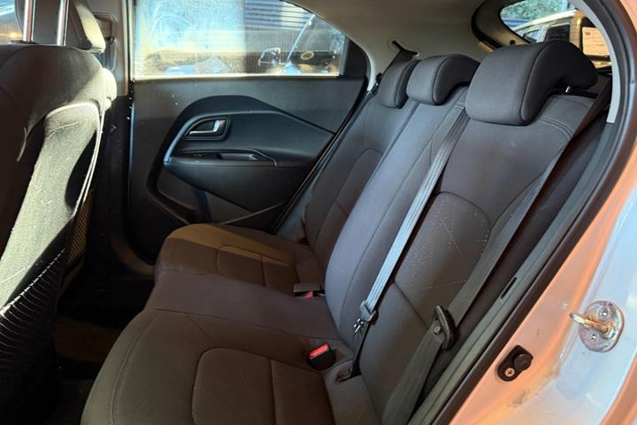 undefined Kia Rio fra 2012