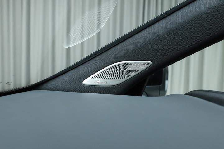 Hvid Mercedes CLA250+ fra 2026