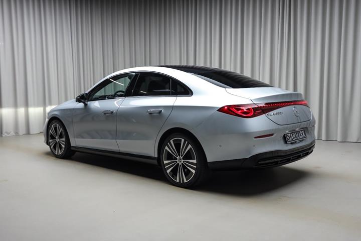 Sølv Mercedes CLA250+ fra 2026