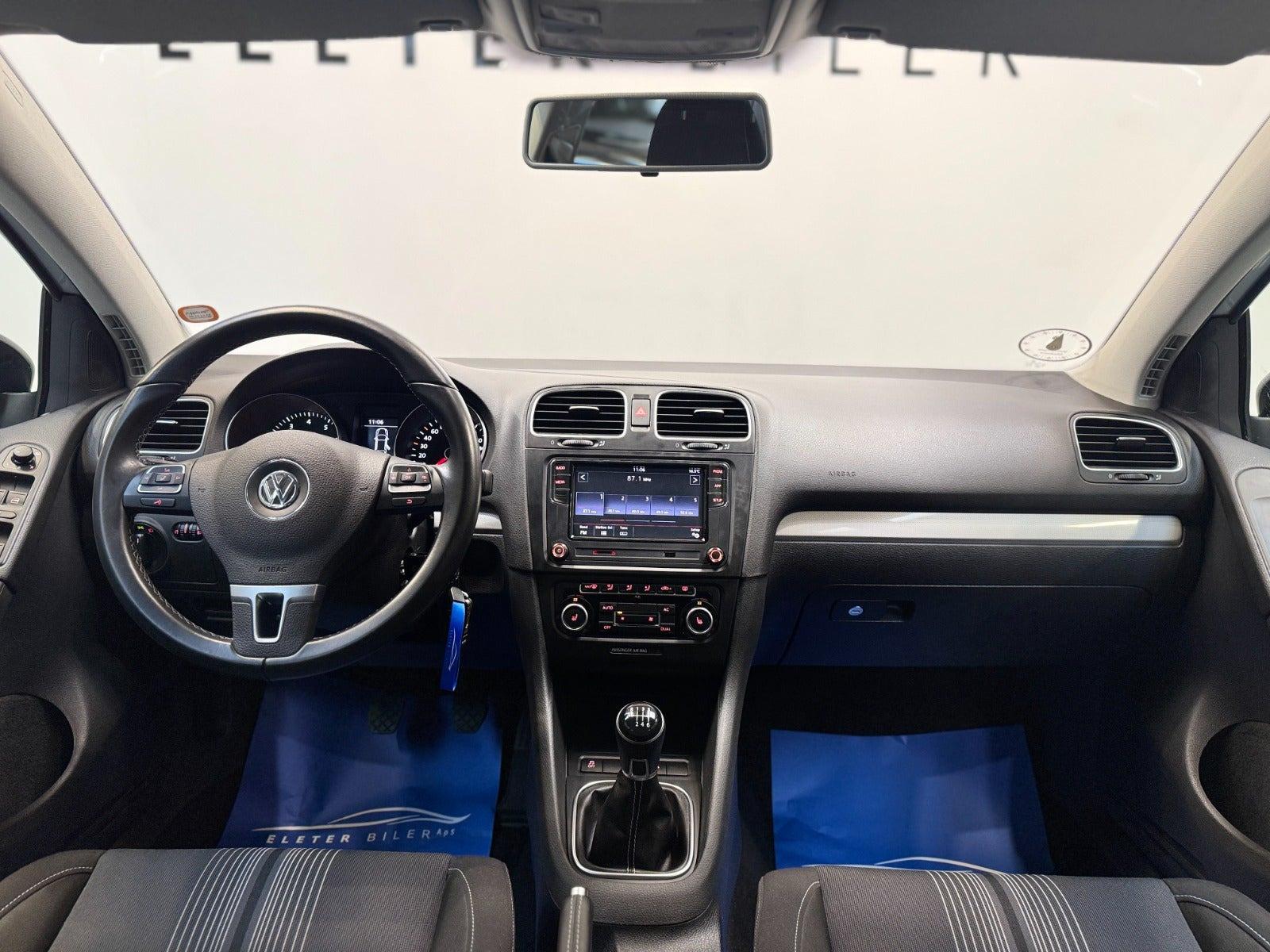 Sølv VW Golf VI fra 2012