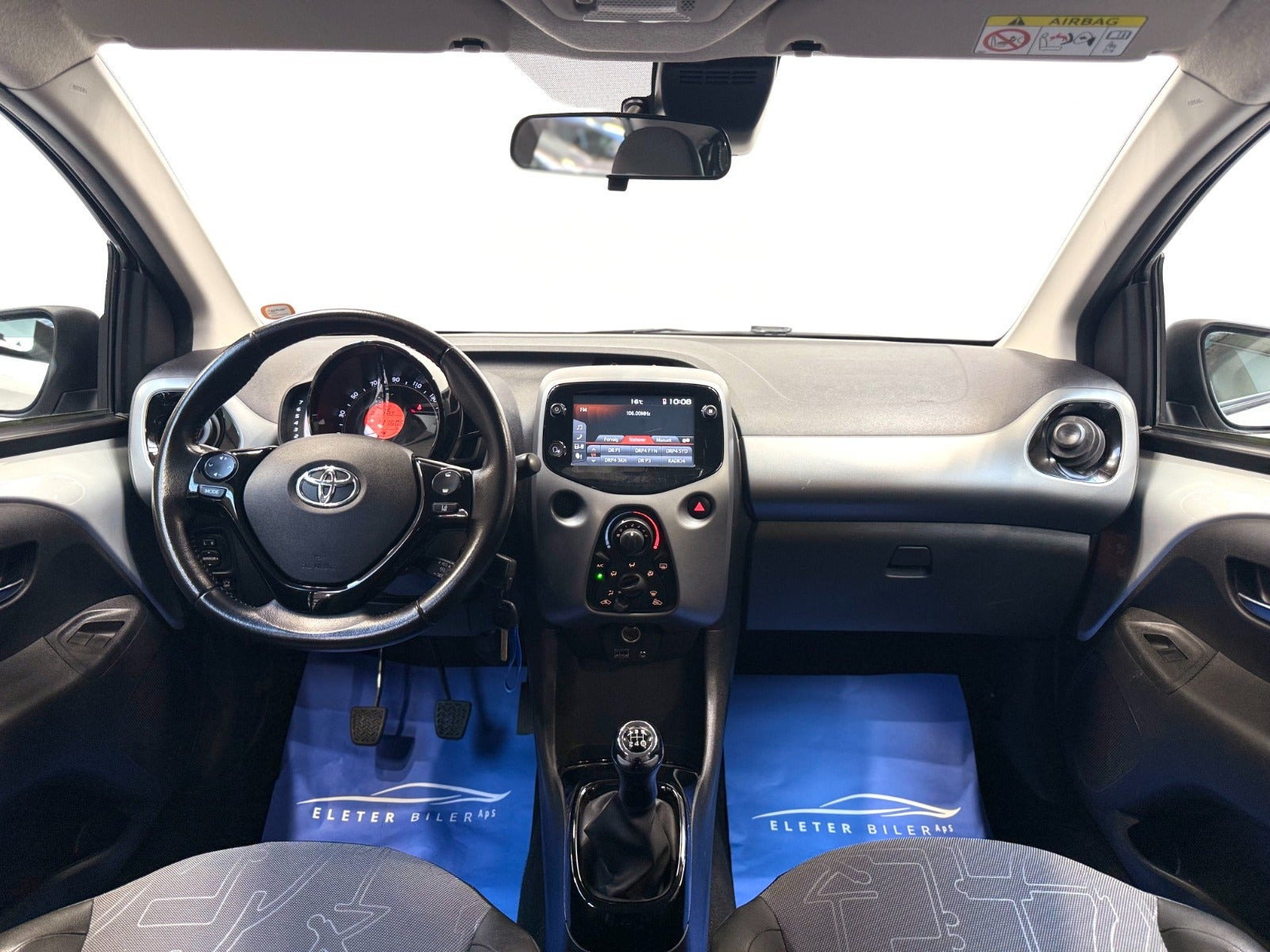 Sølv Toyota Aygo fra 2019