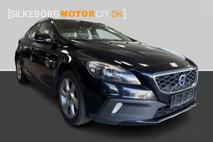 Sort Volvo V40 CC fra 2014