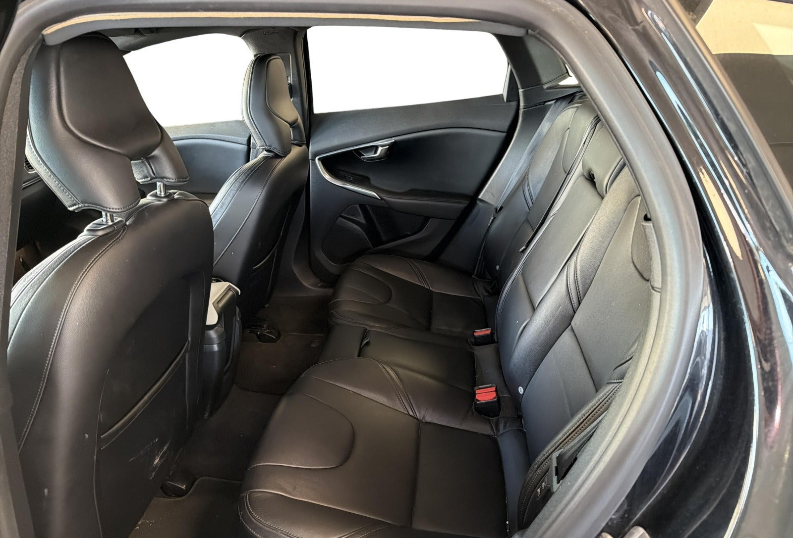 Sort Volvo V40 CC fra 2014