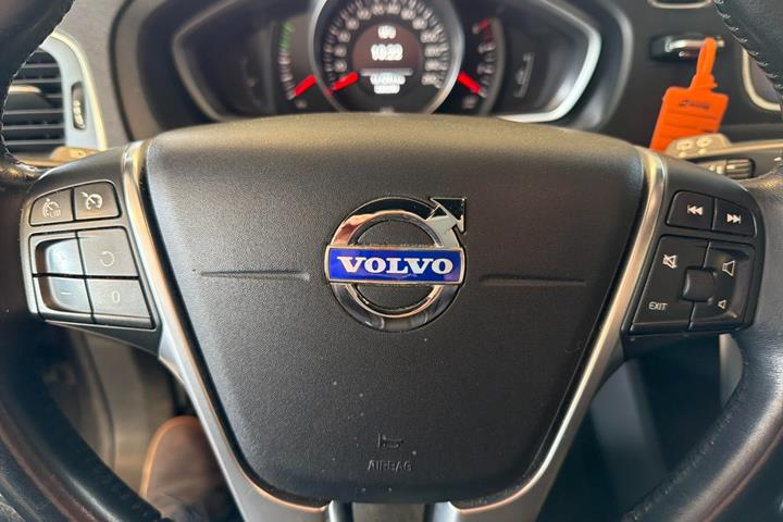 Sort Volvo V40 CC fra 2014