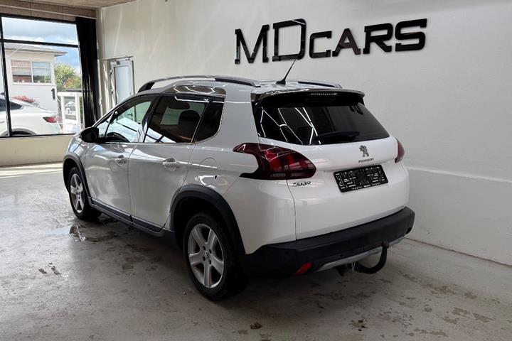 Hvid Peugeot 2008 fra 2019