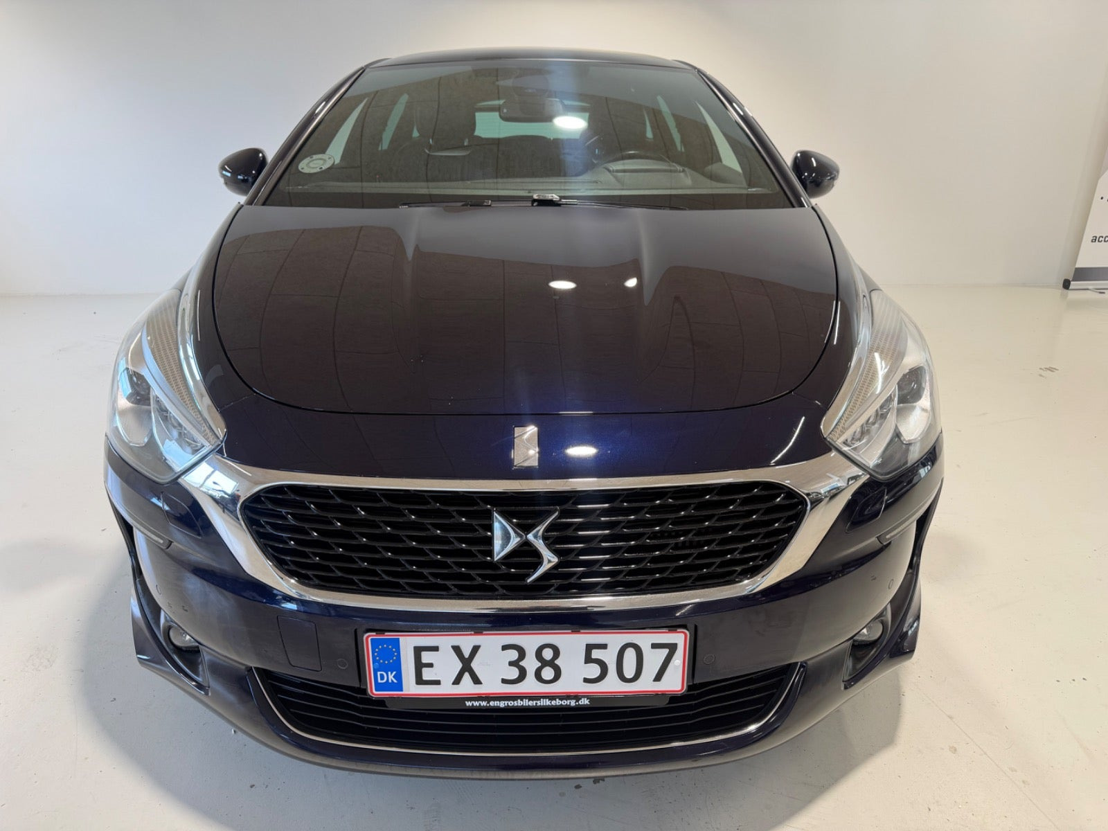 Lilla Citroën DS5 fra 2015