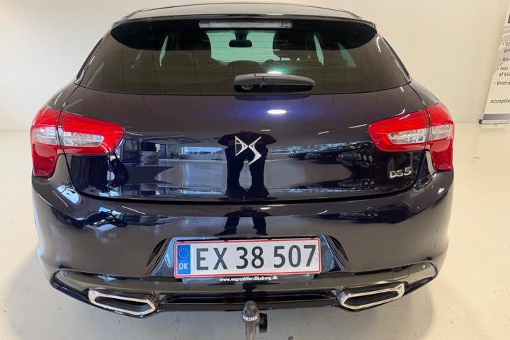 Lilla Citroën DS5 fra 2015