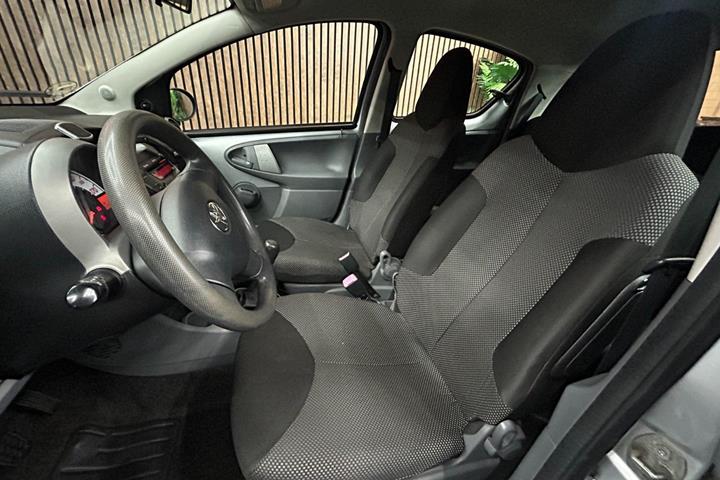 undefined Toyota Aygo fra 2010