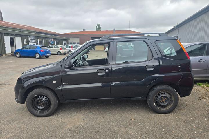 Sort Suzuki Ignis fra 2008