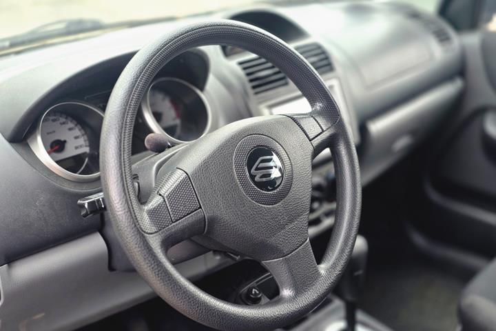 Sort Suzuki Ignis fra 2008