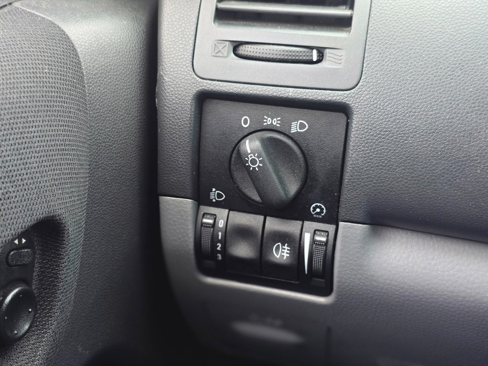 Sort Suzuki Ignis fra 2008