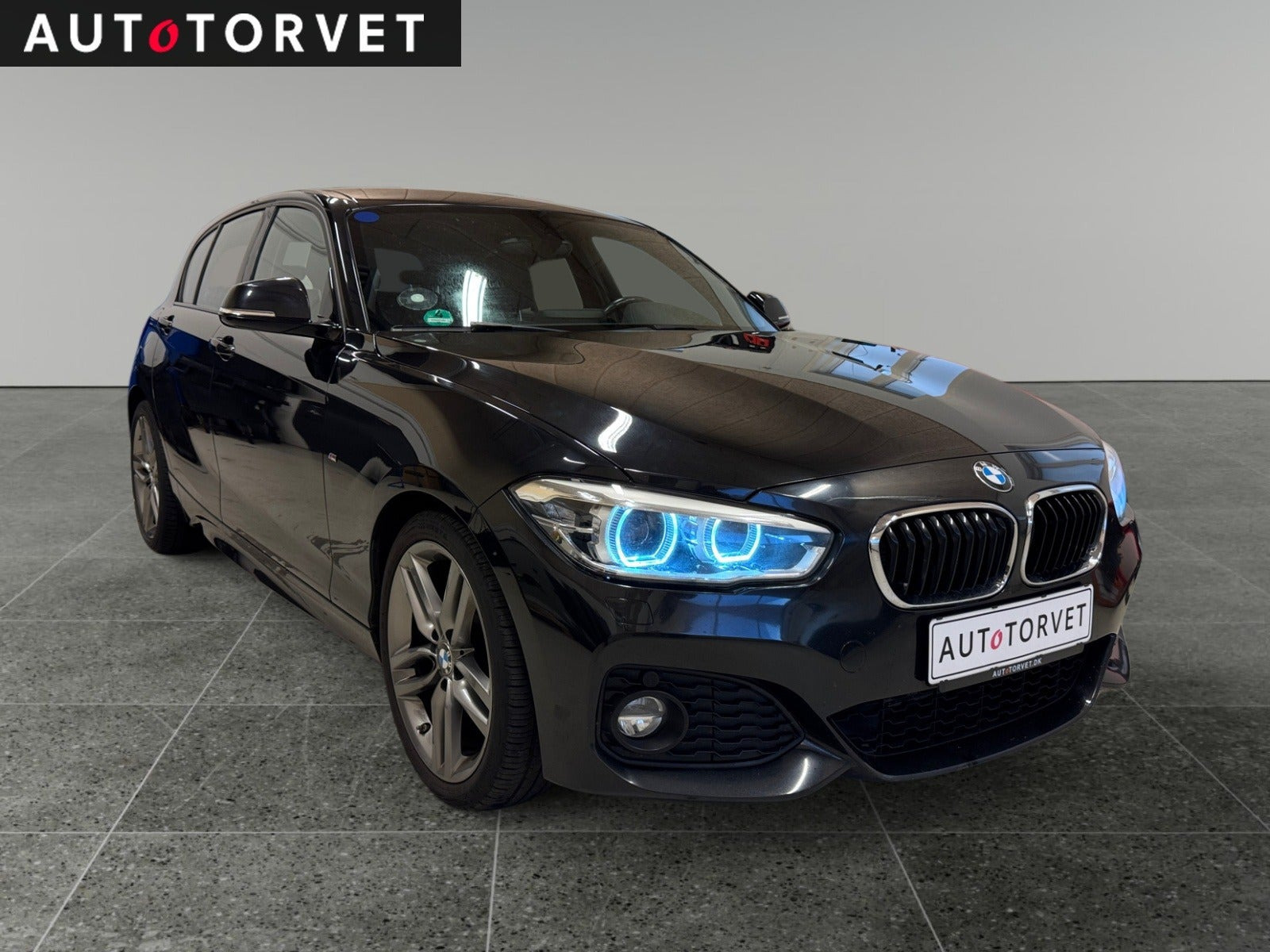 Sort BMW 118d fra 2018