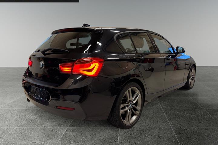Sort BMW 118d fra 2018