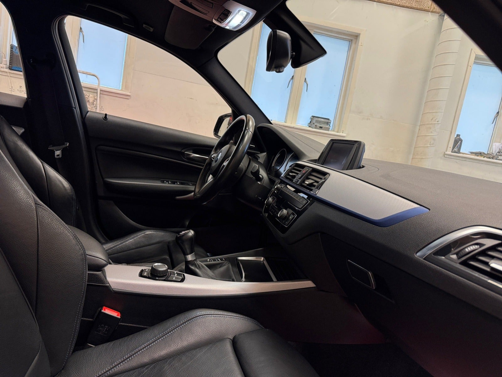 Sort BMW 118d fra 2018