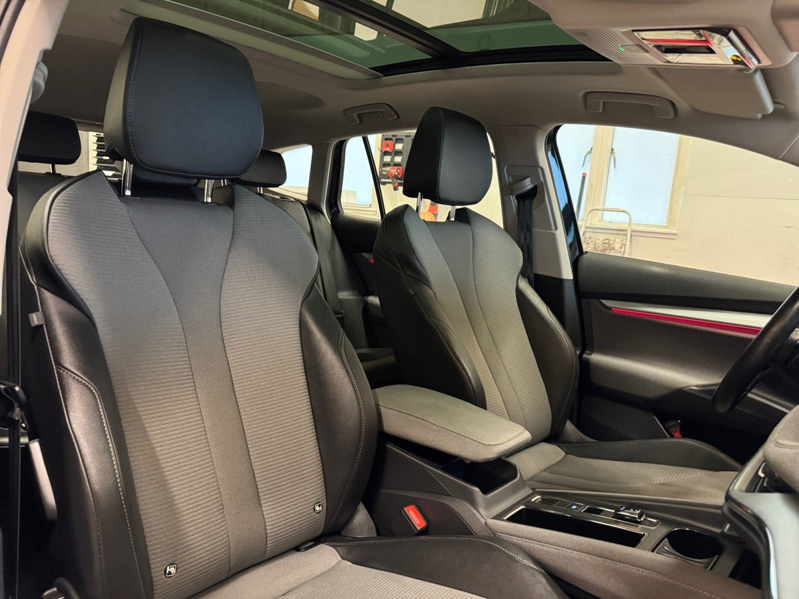 Sort Skoda Enyaq fra 2022