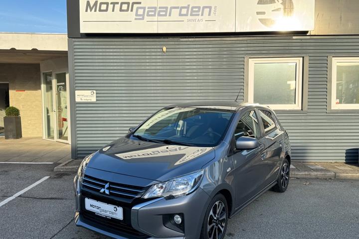 Grå Mitsubishi Space Star fra 2022