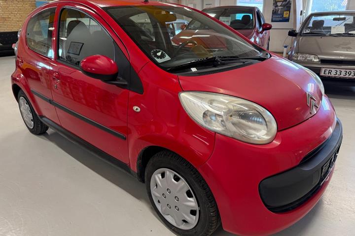 Rød Citroën C1 fra 2006