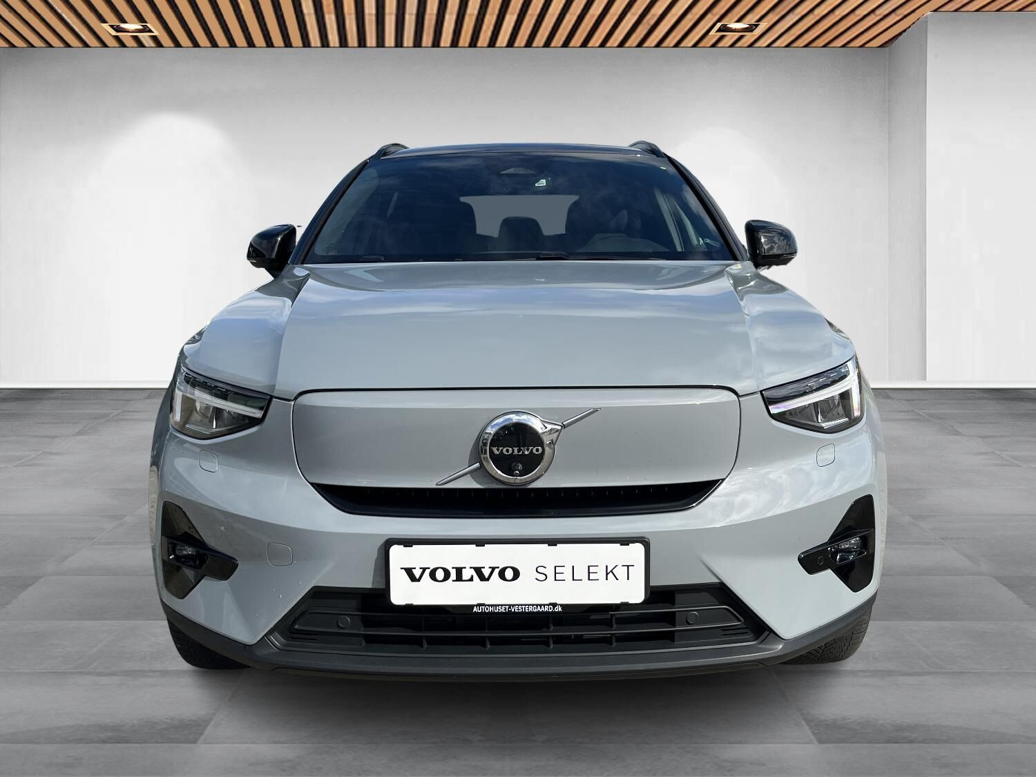Grå Volvo EX40 fra 2025