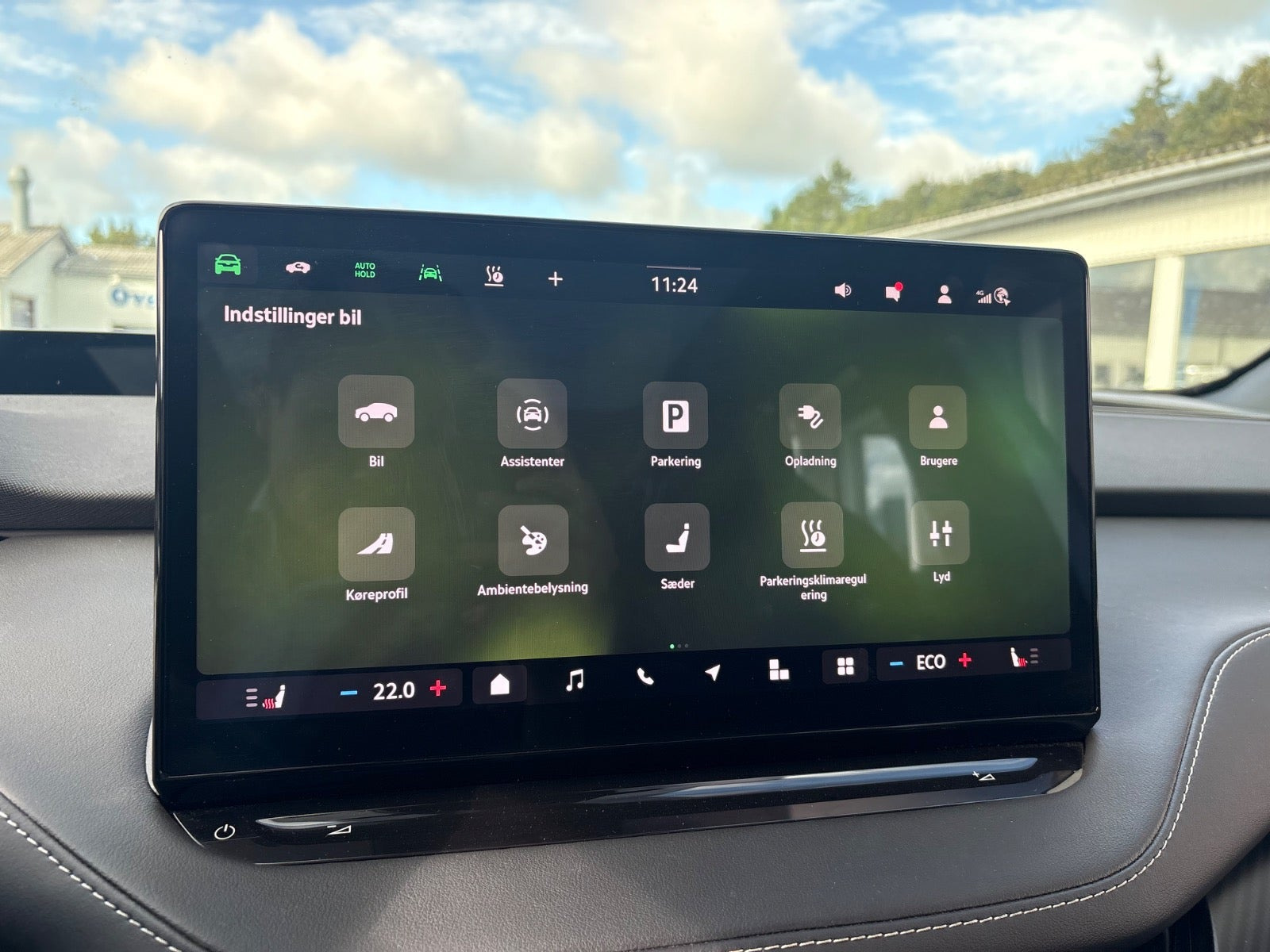 Sølv Skoda Enyaq fra 2024
