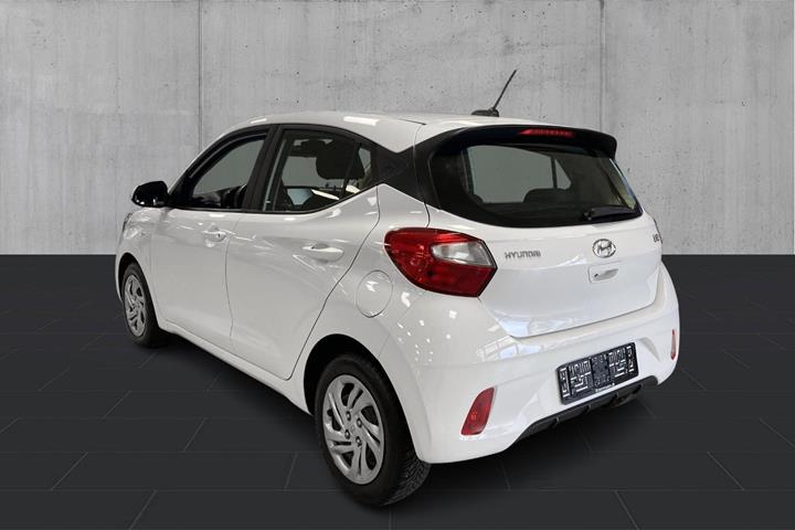 Hvid Hyundai i10 fra 2022