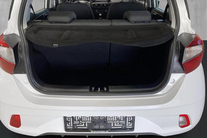 Hvid Hyundai i10 fra 2022