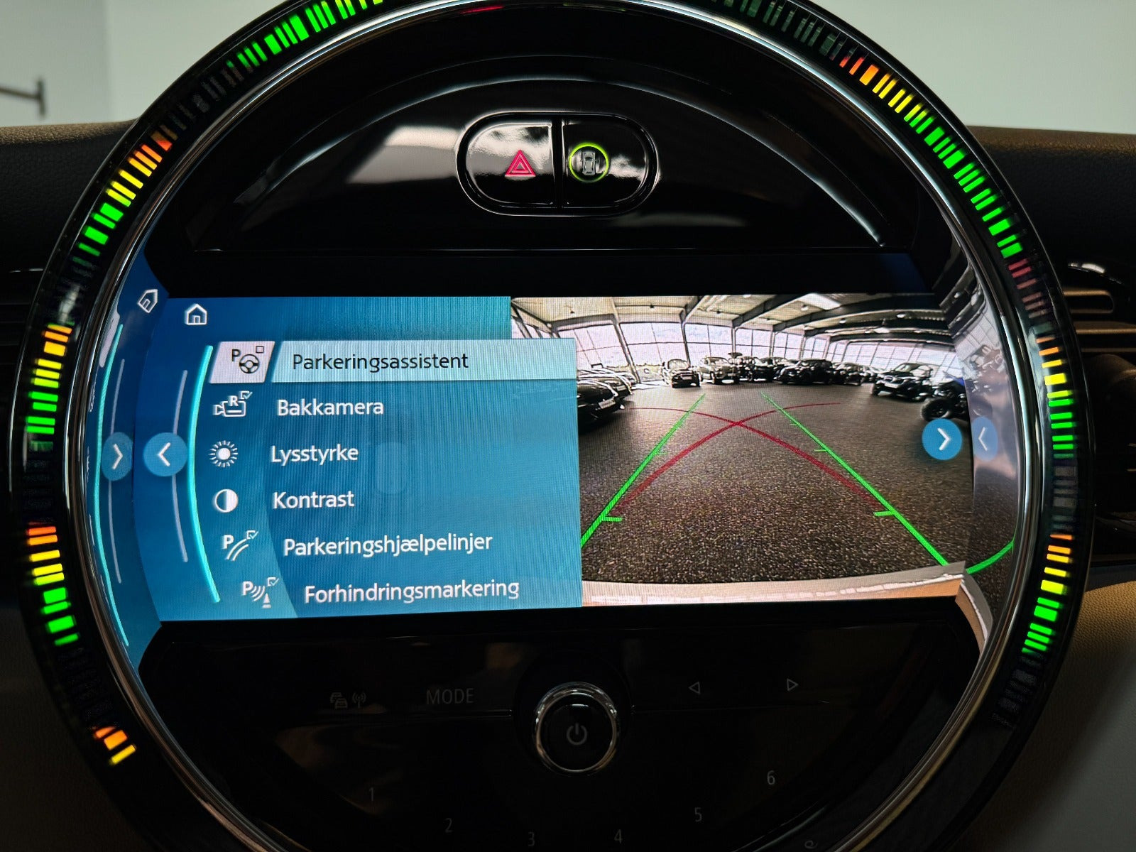 Sølv Mini Cooper SE fra 2023