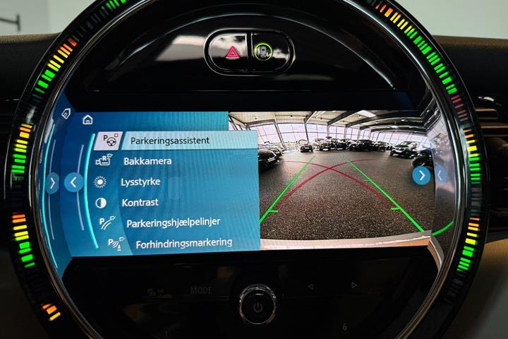 Sølv Mini Cooper SE fra 2023