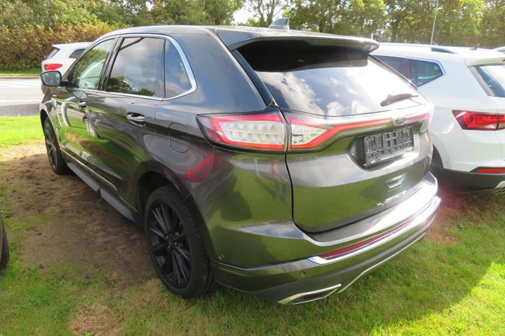 Grå Ford Edge fra 2017