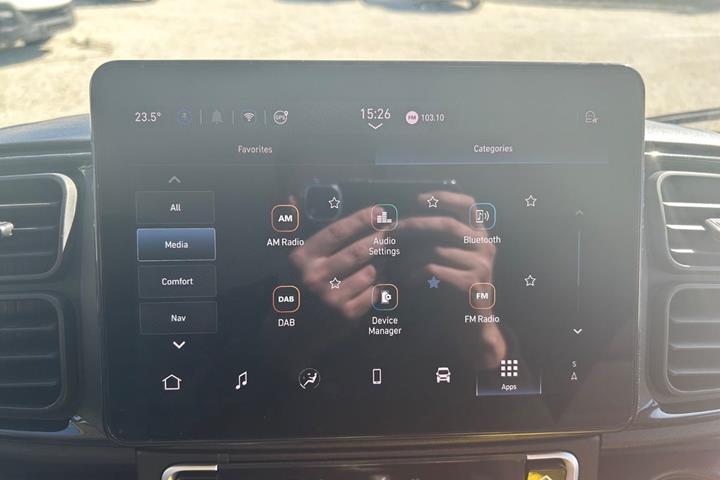 Hvid Peugeot e-Boxer 440 fra 2024